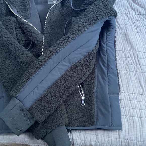Under Armour Sherpa coat - Picture 6 of 7
